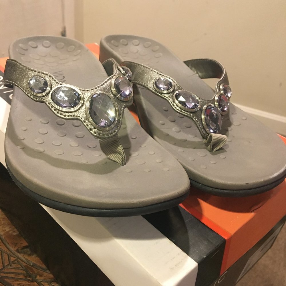 Vionic Dee Toe Post Flip Flop Sandal Women’s Sz 8